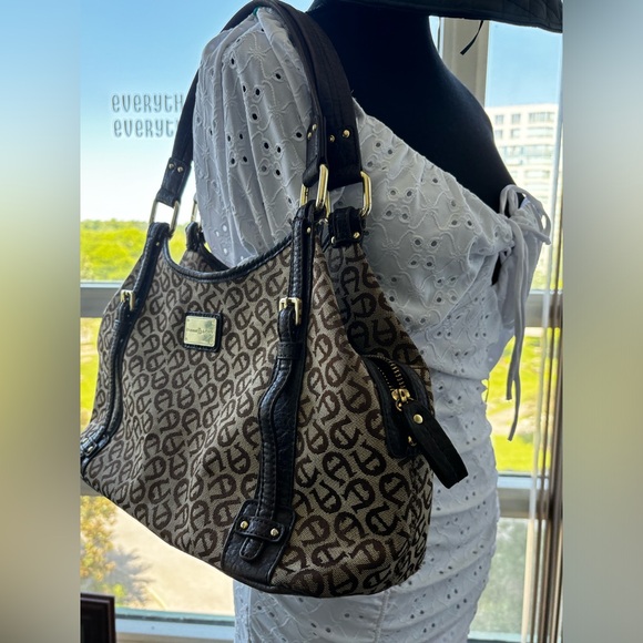 Sale🔥 Authentic Etienne Aigner Purse - Picture 4 of 7